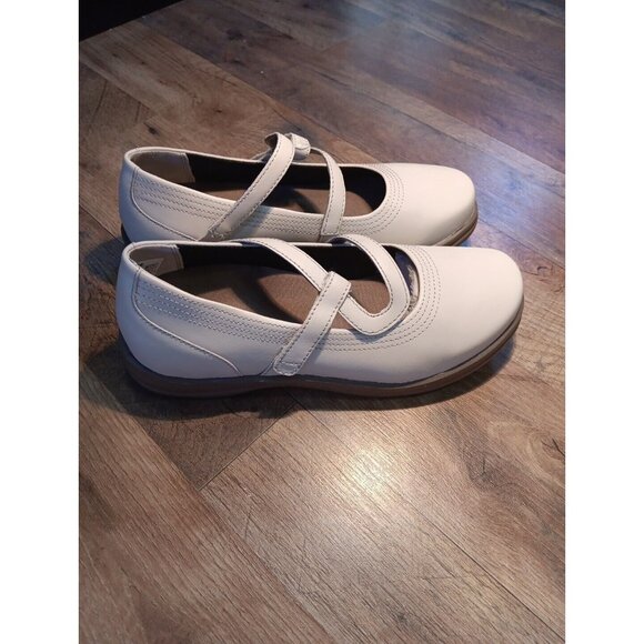 Apex Women's Janice  Leather  Mary Jane Shoe Flat Size 6.5 Wide Nwt - Picture 2 of 8